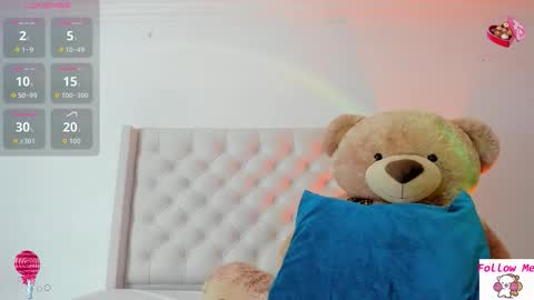 Snapshot of sasha_blake_ chatting on 02/02/26, 12:04 Sasha online show from 02/02/26, 12:04