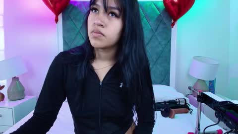 Sasha online show from 10/11/25, 03:17