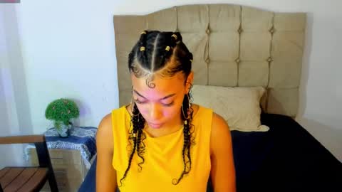 Snapshot of sasha_fox0 chatting on 02/10/25, 12:19 emy online show from 02/10/25, 12:19