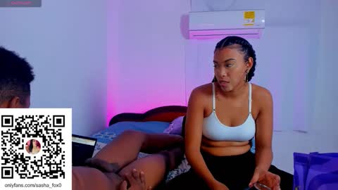 Snapshot of sasha_fox0 chatting on 11/09/25, 05:28 emy online show from 11/09/25, 05:28