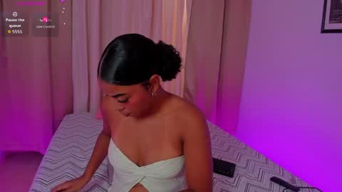 Snapshot of sasha_fox0 chatting on 03/31/26, 09:26 emy online show from 03/31/26, 09:26