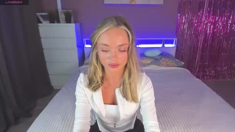 Snapshot of sasha_hardy chatting on 02/07/26, 10:13 Sasha online show from 02/07/26, 10:13