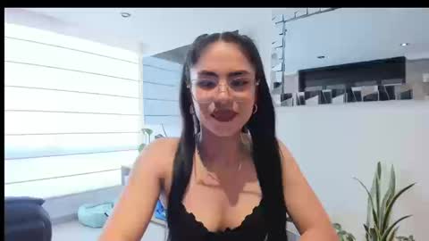 sasha_jonne online show from 09/23/25, 09:29