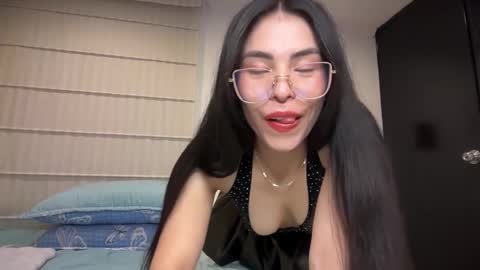 sasha_jonne online show from 11/26/25, 02:45