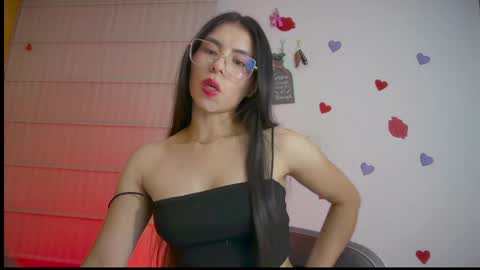 Snapshot of sasha_jonne chatting on 04/18/26, 01:53 sasha_jonne online show from 04/18/26, 01:53