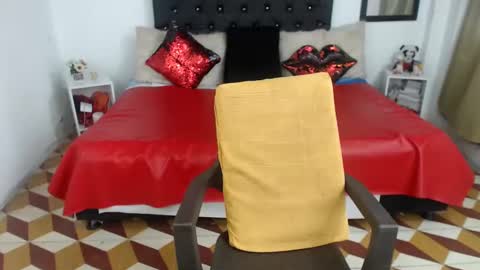 sasha maturee online show from 01/01/25, 10:21