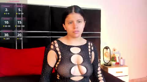 Snapshot of sasha_roldann chatting on 11/07/25, 07:36 Sasha online show from 11/07/25, 07:36