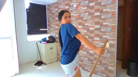 Camila online show from 10/15/25, 05:35