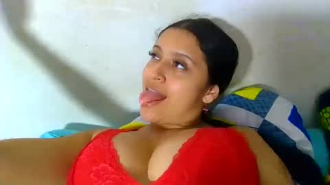 Camila online show from 10/24/25, 07:54