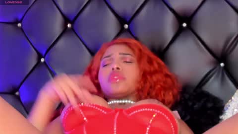 Snapshot of sasha_ross_ chatting on 12/21/24, 03:14  Sasha  online show from 12/21/24, 03:14