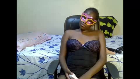 sasha_sexy769 online show from 12/03/25, 01:35