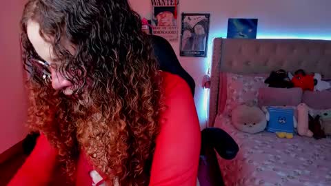 Snapshot of sashaa_love chatting on 03/06/25, 06:41 Tattie online show from 03/06/25, 06:41