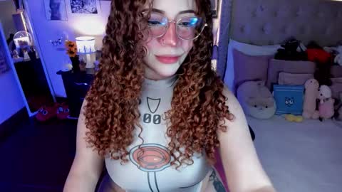 Snapshot of sashaa_love chatting on 10/02/25, 02:07 Tattie online show from 10/02/25, 02:07