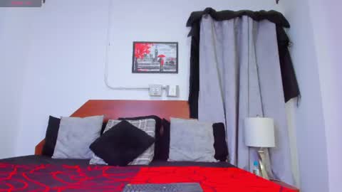 Snapshot of sashaa_sex chatting on 06/20/26, 11:13 sasha online show from 06/20/26, 11:13