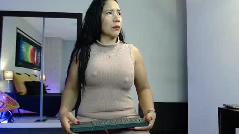 Sasha  online show from 11/05/25, 11:21