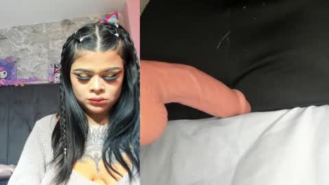 Snapshot of sashajune chatting on 05/11/26, 12:44 selene online show from 05/11/26, 12:44