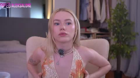 Snapshot of sashalore chatting on 03/18/26, 03:09 sashalore online show from 03/18/26, 03:09