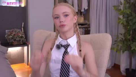 Snapshot of sashalore chatting on 07/18/26, 03:00 sashalore online show from 07/18/26, 03:00