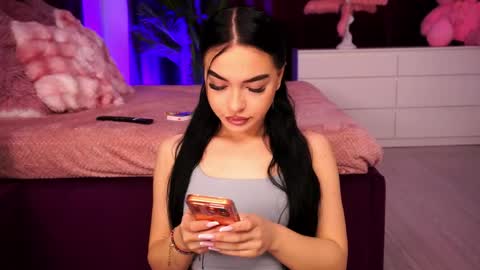 Snapshot of sashalorrenz chatting on 04/09/26, 04:23 Sasha online show from 04/09/26, 04:23