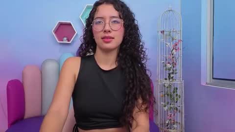 SashaMonroee  online show from 11/20/25, 03:50