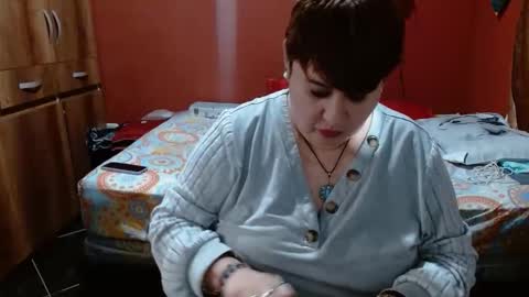 Snapshot of sasharosee2 chatting on 01/08/26, 12:51 S A S H A R O S E online show from 01/08/26, 12:51