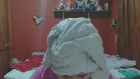 Snapshot of sasharosee2 chatting on 01/09/26, 11:57 S A S H A R O S E online show from 01/09/26, 11:57