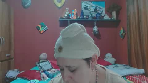 Snapshot of sasharosee2 chatting on 02/15/26, 01:09 S A S H A R O S E online show from 02/15/26, 01:09