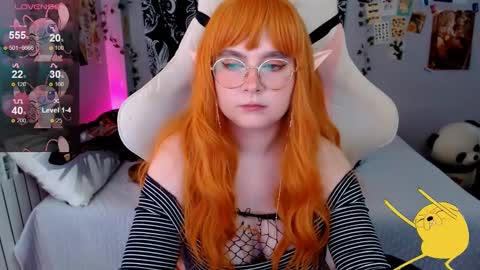 Snapshot of sashasoyyyy chatting on 12/12/24, 04:15 Sashasoy online show from 12/12/24, 04:15