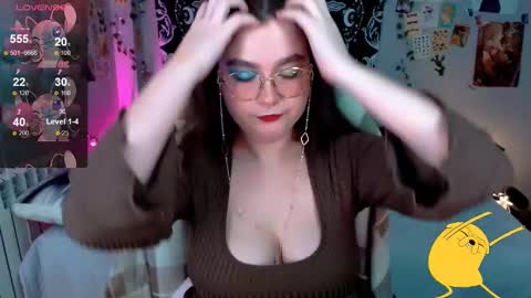 Snapshot of sashasoyyyy chatting on 02/12/25, 03:51 Sashasoy online show from 02/12/25, 03:51