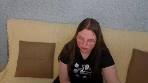 Snapshot of sashavibe chatting on 04/21/26, 07:28 Sasha online show from 04/21/26, 07:28