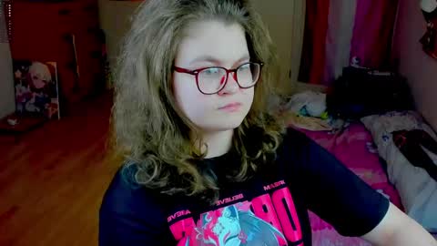 Snapshot of sashy_way chatting on 05/20/26, 09:32 .Alexandra online show from 05/20/26, 09:32