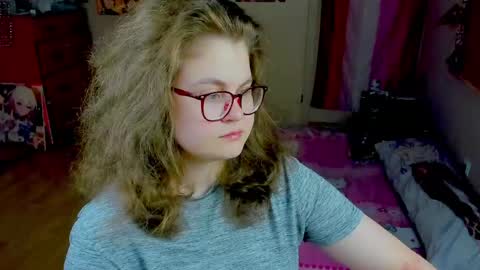 Snapshot of sashy_way chatting on 05/31/26, 11:28 .Alexandra online show from 05/31/26, 11:28
