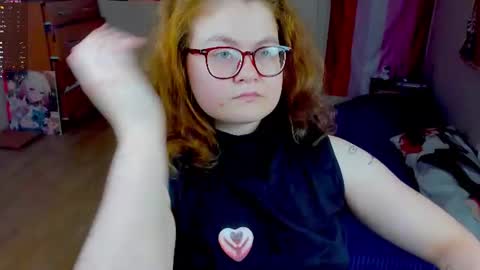 Snapshot of sashy_way chatting on 07/26/26, 04:58 .Alexandra online show from 07/26/26, 04:58