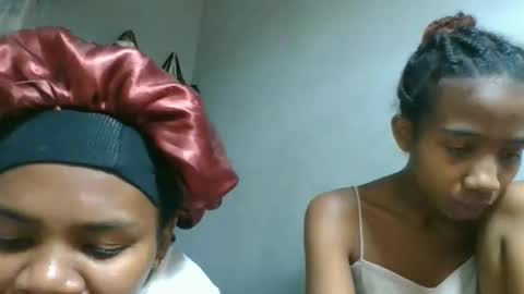 Snapshot of sasivia08 chatting on 02/14/26, 07:27 sasivia08 online show from 02/14/26, 07:27