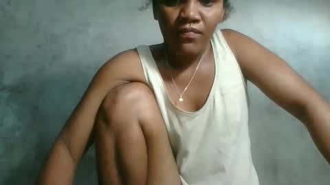 Snapshot of sasivia08 chatting on 02/19/26, 01:40 sasivia08 online show from 02/19/26, 01:40