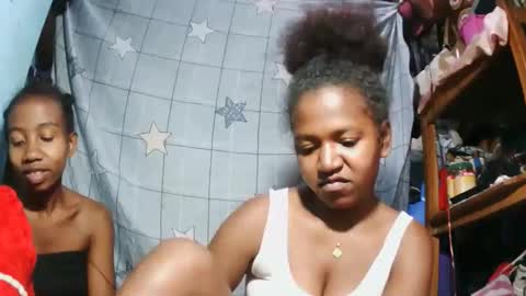 sasivia08 online show from 04/13/26, 09:53