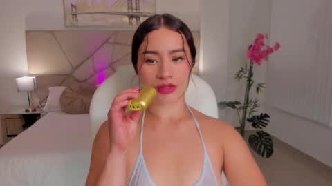 Snapshot of saskia_litt chatting on 09/09/25, 04:12 saskia litt online show from 09/09/25, 04:12