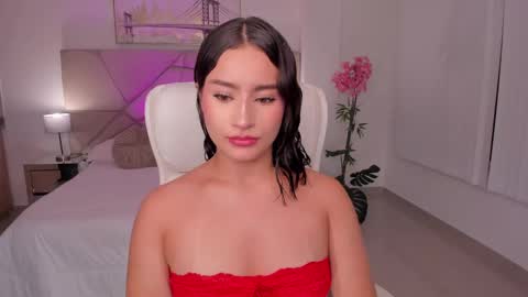 Snapshot of saskia_litt chatting on 10/12/25, 04:11 saskia litt online show from 10/12/25, 04:11