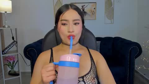 Snapshot of saskia_litt chatting on 10/18/25, 04:26 saskia litt online show from 10/18/25, 04:26