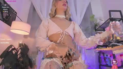 Snapshot of saskia_secret chatting on 04/02/26, 11:24 Samantha online show from 04/02/26, 11:24