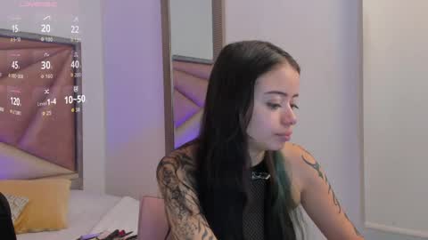 Snapshot of saskiagrendel chatting on 05/25/26, 06:25 saskiagrendel online show from 05/25/26, 06:25