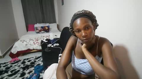 sassy_angel1 online show from 02/25/26, 10:19