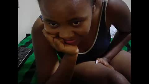 sassy_bella online show from 02/22/25, 09:04