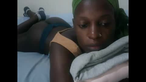 Snapshot of sassy_candie chatting on 09/09/25, 02:22 candie online show from 09/09/25, 02:22