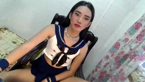 KEYLLA online show from 10/16/25, 12:00