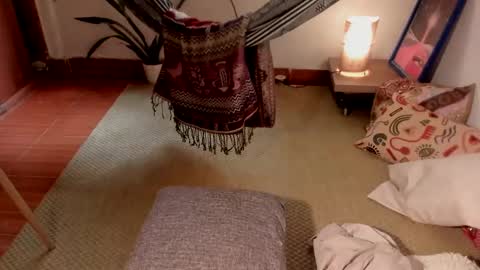 Ms. Oh   online show from 01/24/25, 09:47