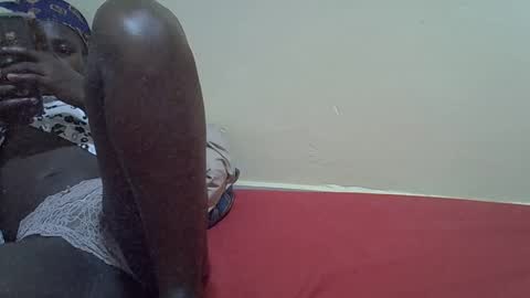 Snapshot of sassybabe20 chatting on 09/26/25, 05:28 sassybabe20 online show from 09/26/25, 05:28