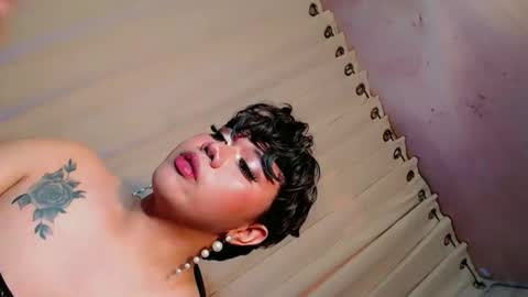 Snapshot of sassyffyra69 chatting on 04/11/26, 01:32 MARIO LABO online show from 04/11/26, 01:32