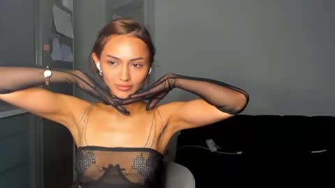 Snapshot of sassynova chatting on 06/02/26, 03:41 Ksenya online show from 06/02/26, 03:41