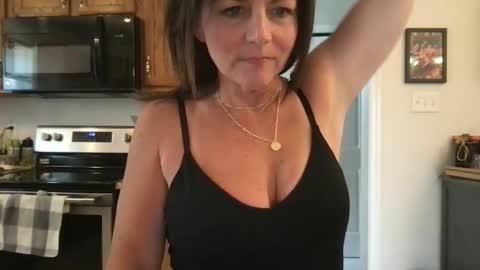 Snapshot of sassynsweetmilf chatting on 03/30/26, 03:13 sassynsweetmilf online show from 03/30/26, 03:13